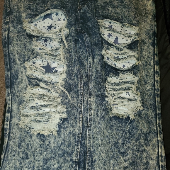 Clothes - Picture 2 of 2